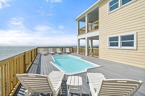 Shamrock Shores - Gulf Front West End Pet Friendly Property With Room