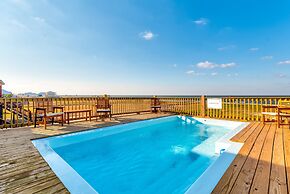 Blue Oasis - Private Backyard Beach - Pool, Hammocks, Kayaks, Even Cra