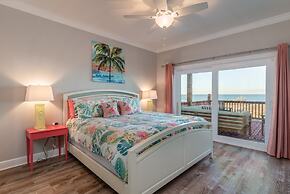 Blue Oasis - Private Backyard Beach - Pool, Hammocks, Kayaks, Even Cra