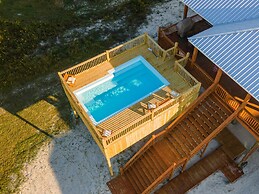 Blue Oasis - Private Backyard Beach - Pool, Hammocks, Kayaks, Even Cra