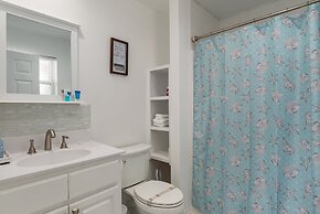 Strand Castle - Gulf Front! An Ideal Layout With Game Room, Small Priv