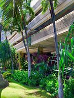 Hawaiian Monarch 1804 Condo by RedAwning