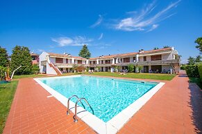 Cinzia Apartment Front Beach