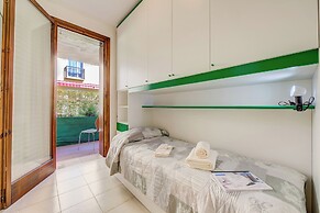 Cinzia Apartment Front Beach