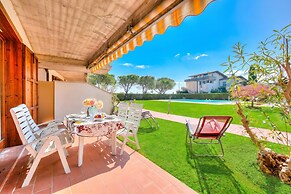 Cinzia Apartment Front Beach