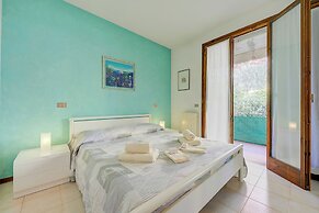 Cinzia Apartment Front Beach