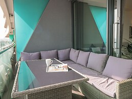 18 Abbey Sands