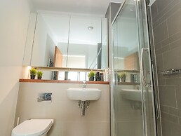 18 Abbey Sands