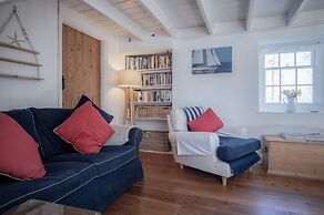 Flygate - 2 Bedroom Cottage - Lawrenny