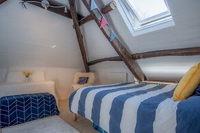 Flygate - 2 Bedroom Cottage - Lawrenny