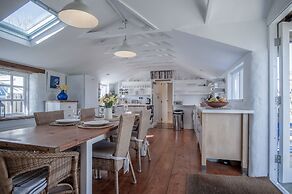 Flygate - 2 Bedroom Cottage - Lawrenny