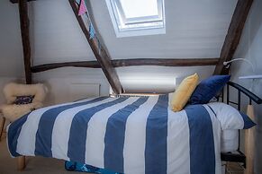 Flygate - 2 Bedroom Cottage - Lawrenny