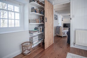 Flygate - 2 Bedroom Cottage - Lawrenny