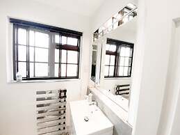 Harbourside House Holiday Home