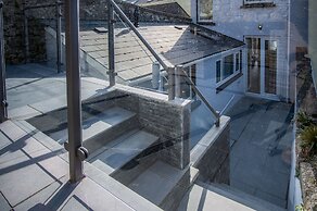 Hawtree Cottage - 2 Bed Cottage - Tenby