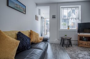 Hawtree Cottage - 2 Bed Cottage - Tenby