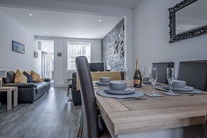 Hawtree Cottage - 2 Bed Cottage - Tenby