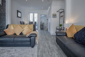 Hawtree Cottage - 2 Bed Cottage - Tenby