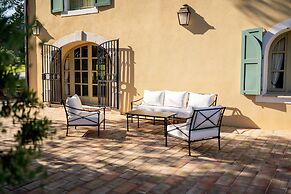 Château les Crostes