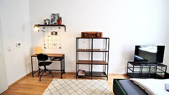 Moderne Altbauapartments nahe Stadtzentrum und Weinberge