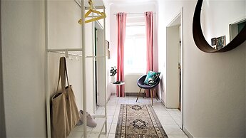 Moderne Altbauapartments nahe Stadtzentrum und Weinberge