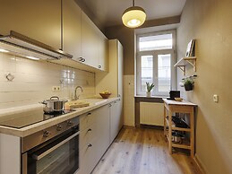 Moderne Altbauapartments nahe Stadtzentrum und Weinberge