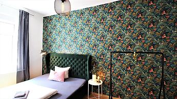 Moderne Altbauapartments nahe Stadtzentrum und Weinberge