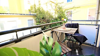 Moderne Altbauapartments nahe Stadtzentrum und Weinberge