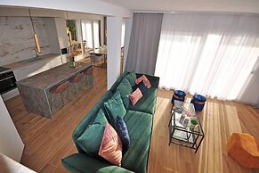 Villa Iva With sea View and Pool