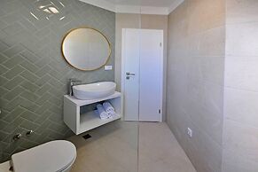 Villa Iva With sea View and Pool