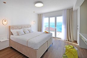 Villa Iva With sea View and Pool