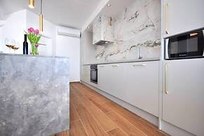 Villa Iva With sea View and Pool