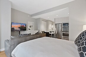 Global Luxury Suites Center City