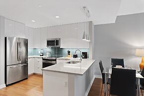 Global Luxury Suites Center City