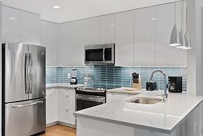 Global Luxury Suites Center City