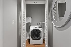 Global Luxury Suites Center City