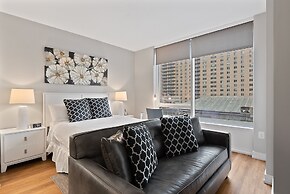 Global Luxury Suites Center City