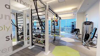 Global Luxury Suites Center City