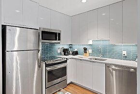 Global Luxury Suites Center City