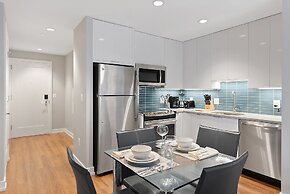 Global Luxury Suites Center City