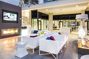 Global Luxury Suites Center City