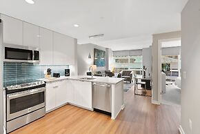 Global Luxury Suites Center City