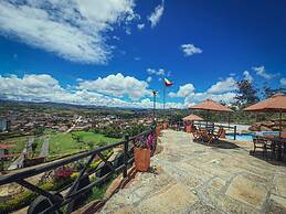 Hotel Las Rocas Resort