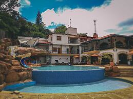 Hotel Las Rocas Resort
