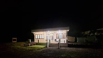 Jeju Gongwoodang Pension