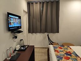 Farmhouse Inn