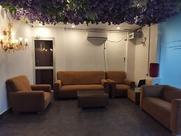 Farmhouse Inn