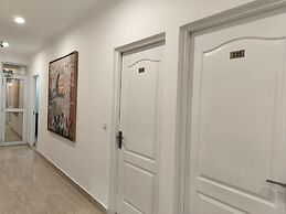 Farmhouse Inn