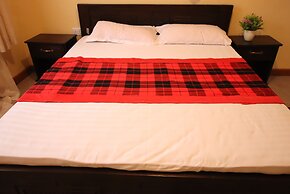 Stay.Plus Ebony Mara House