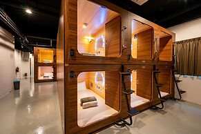 JPOD Capsule Hotel